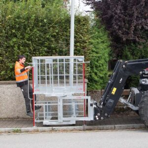Working platform »High« swivels